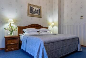 Полулюкс в Отеле Continental Hotel